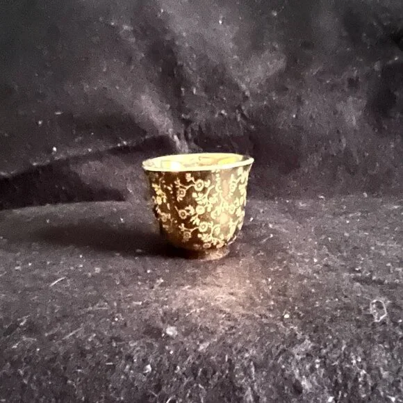 4 - Estate Vintage 22kt Hand Painted Demitasse Cups w/Saucers - Picture 9 of 11